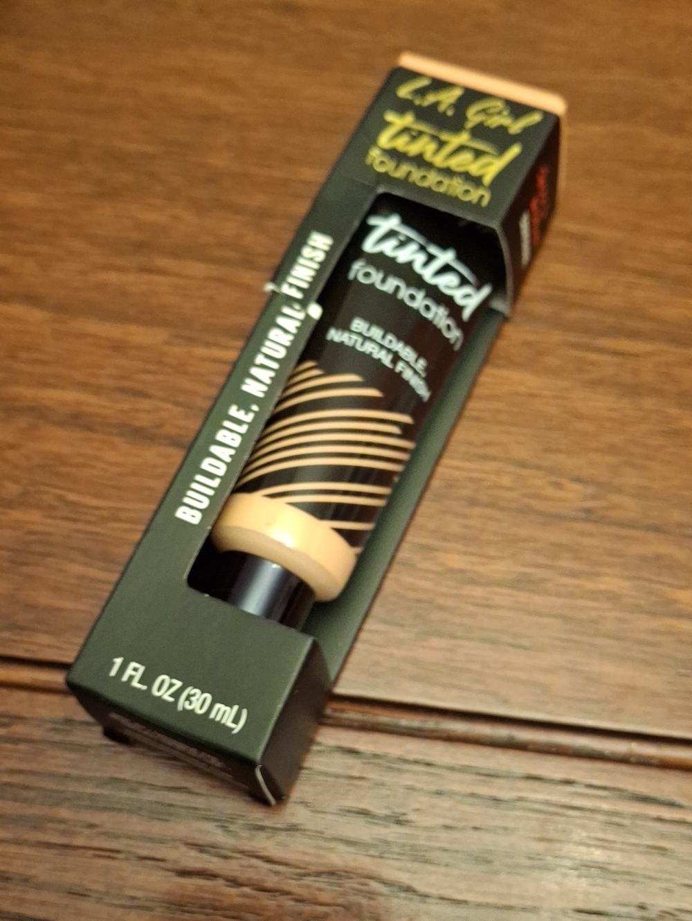 L. A. Girl Tinted Foundation GLM757 Medium Beige 30ml New Sealed